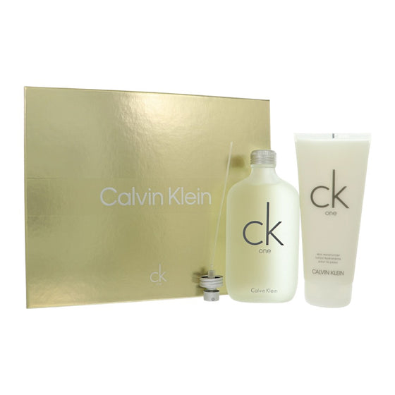 Ck One by Calvin Klein 6.7 Oz Eau De Toilette Spray Gift Set for Unisex